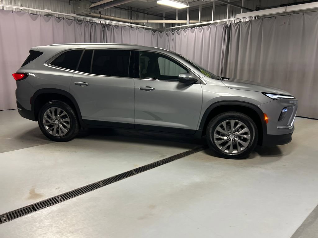 New 2026 Buick Enclave Preferred image 8