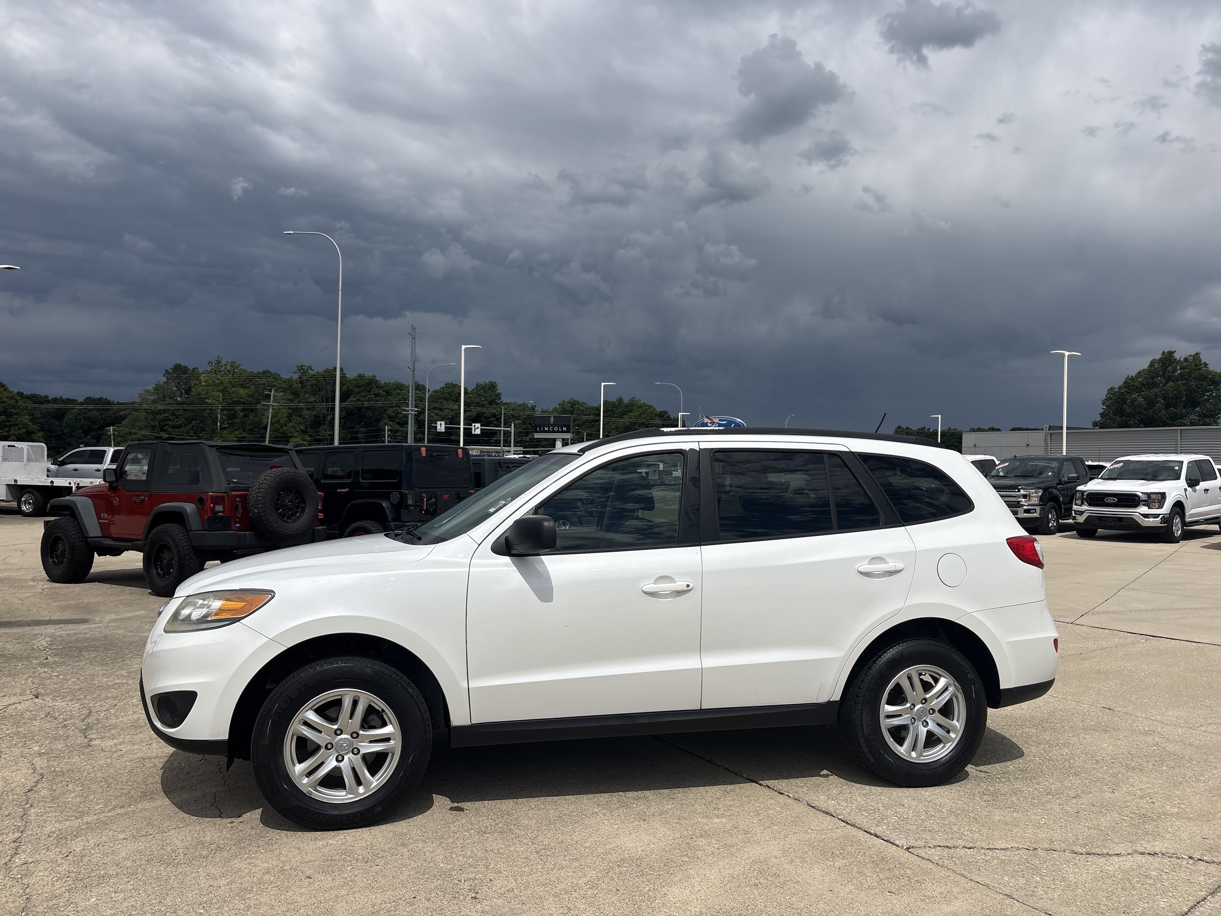 Used 2012 Hyundai Santa Fe GLS AWD/4WD image 3