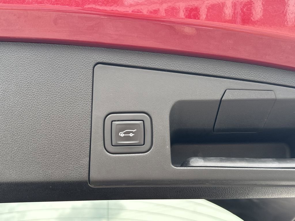 Used 2020 Cadillac XT4 Sport FWD image 28