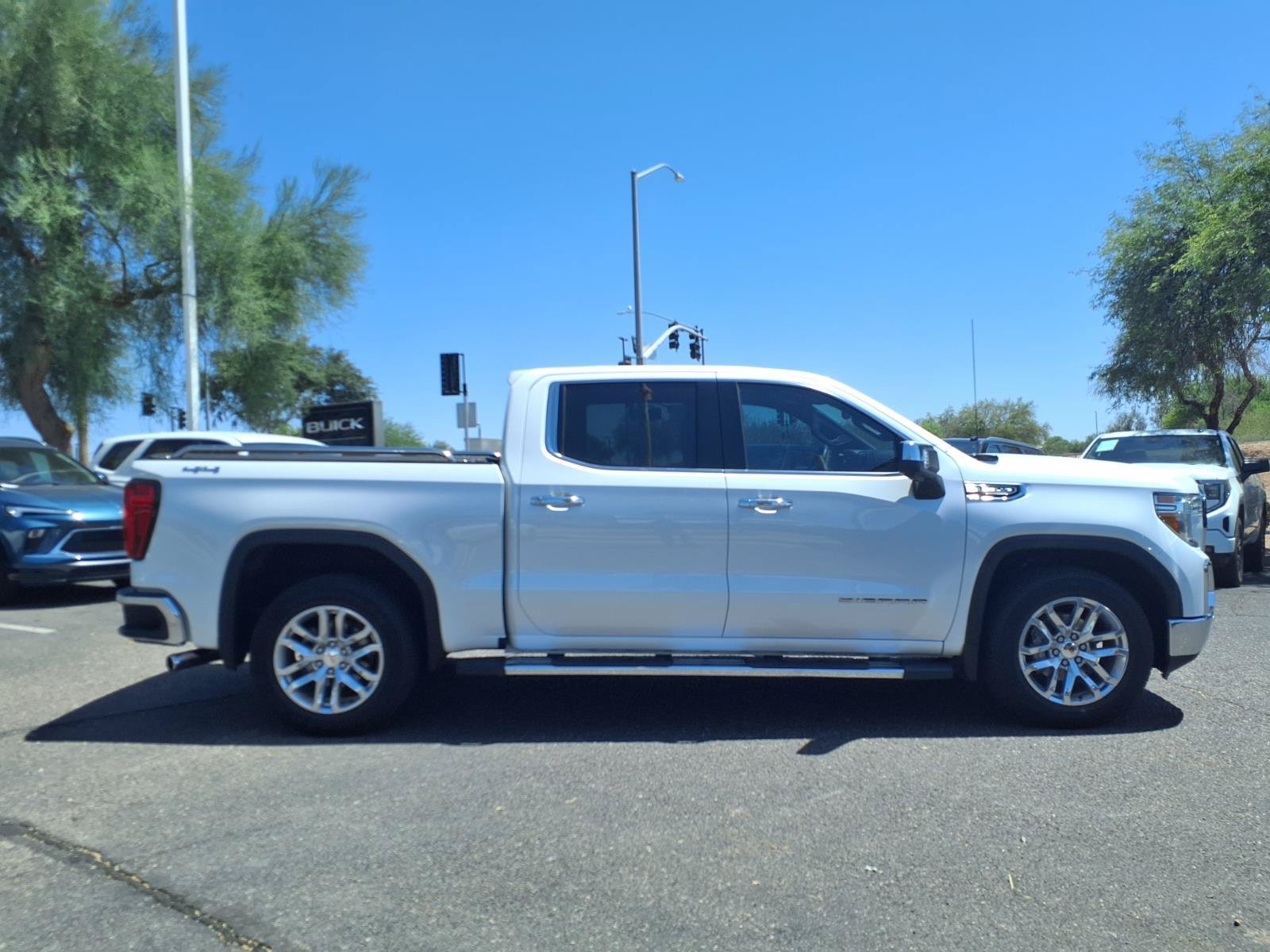 Used 2020 GMC Sierra 1500 SLT w/ SLT Premium Plus Package AWD/4WD image 4