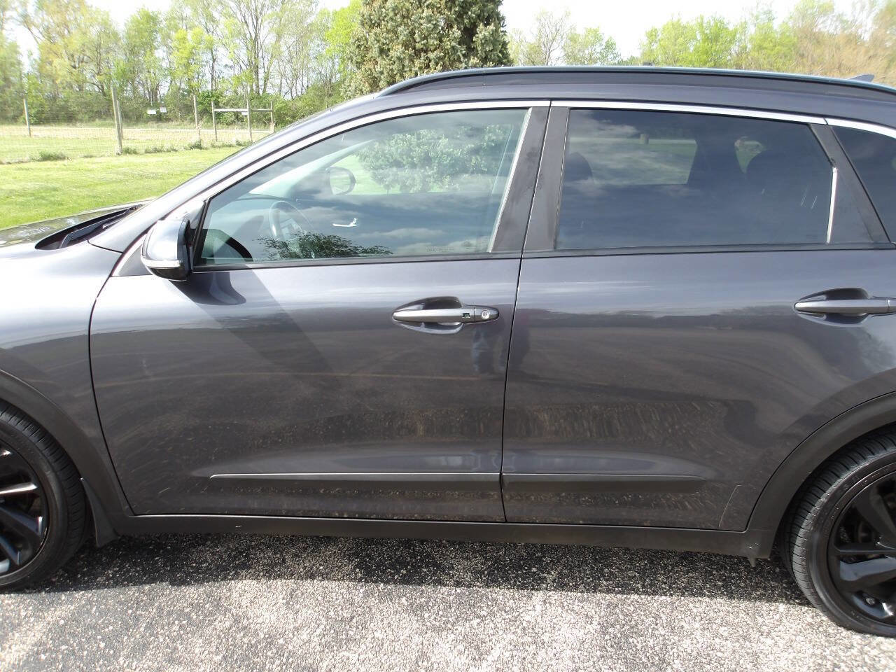 Used 2018 Kia Niro EX w/ EX Touring Graphite Edition FWD image 36