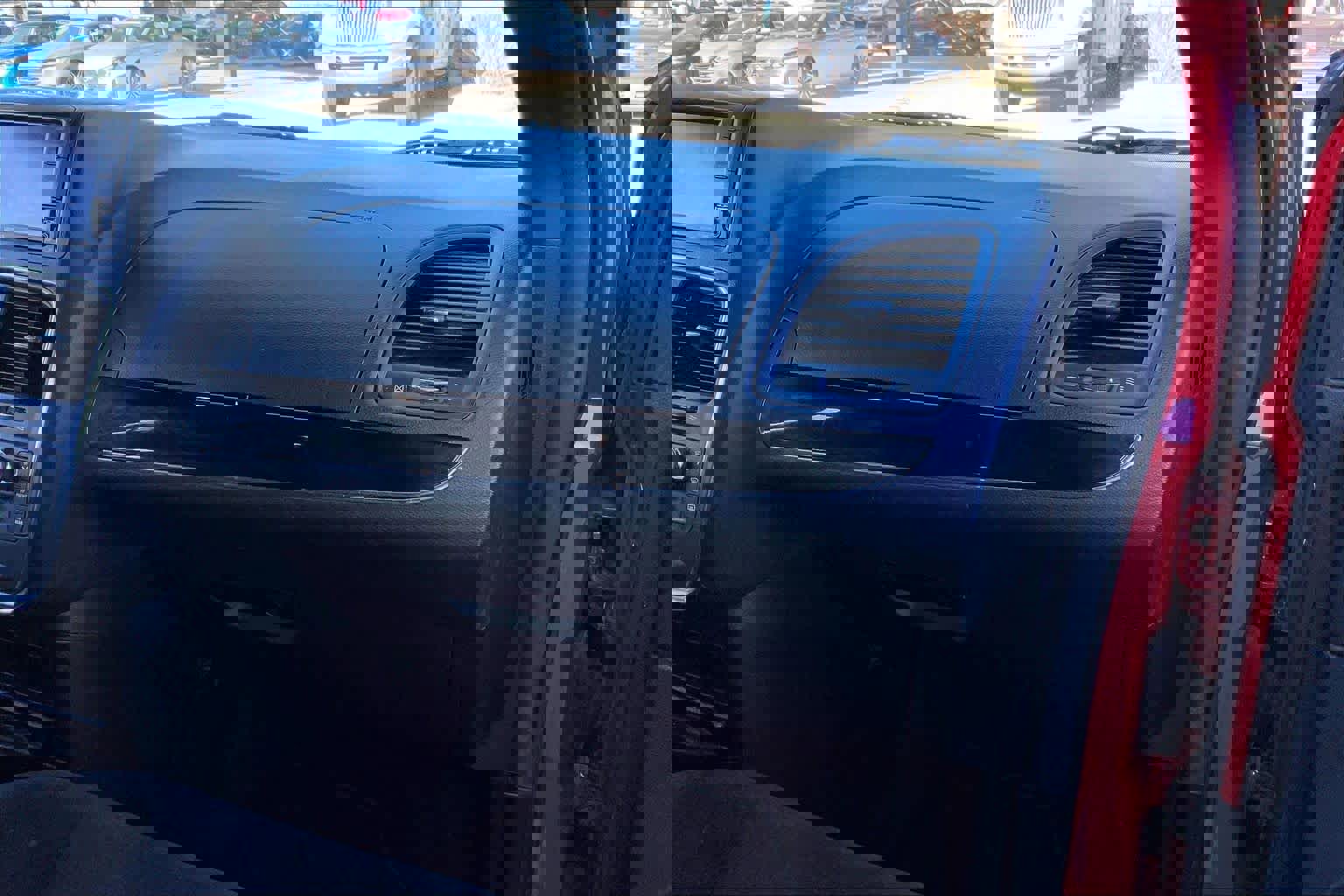 Used 2016 Dodge Grand Caravan SE image 16