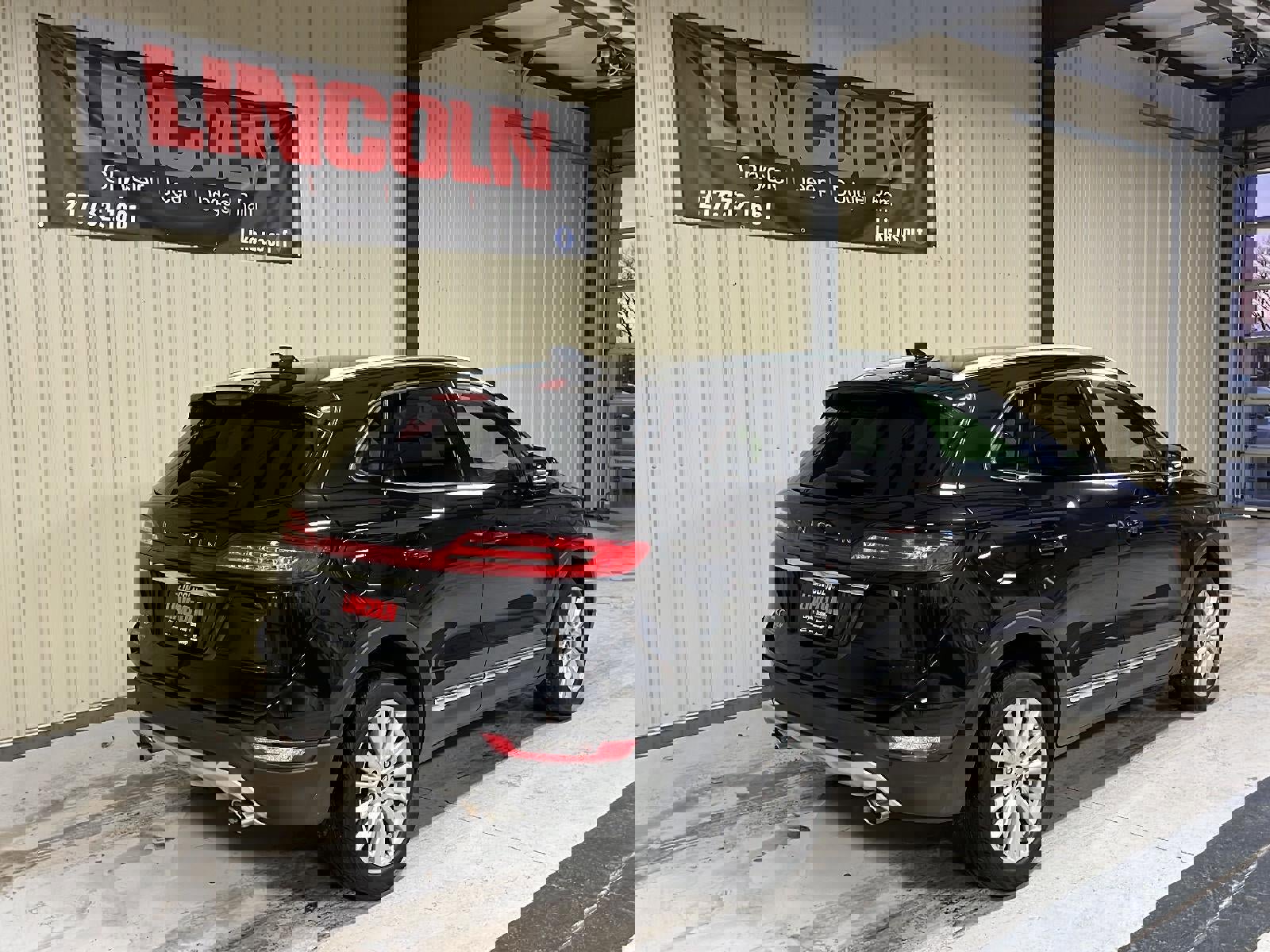 Used 2019 Lincoln MKC Premiere image 4