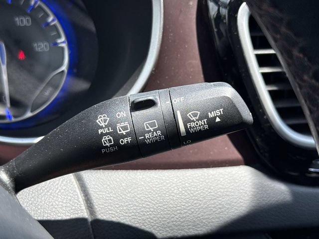Used 2020 Chrysler Pacifica Touring-L FWD image 26
