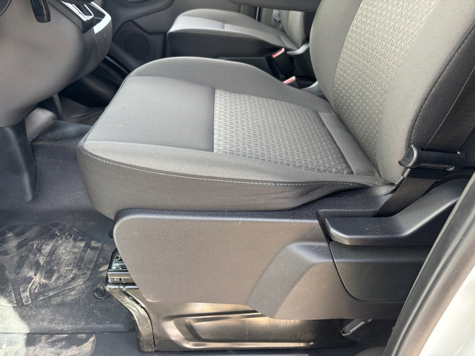 Used 2025 Ford Transit 250 148 High Roof image 13