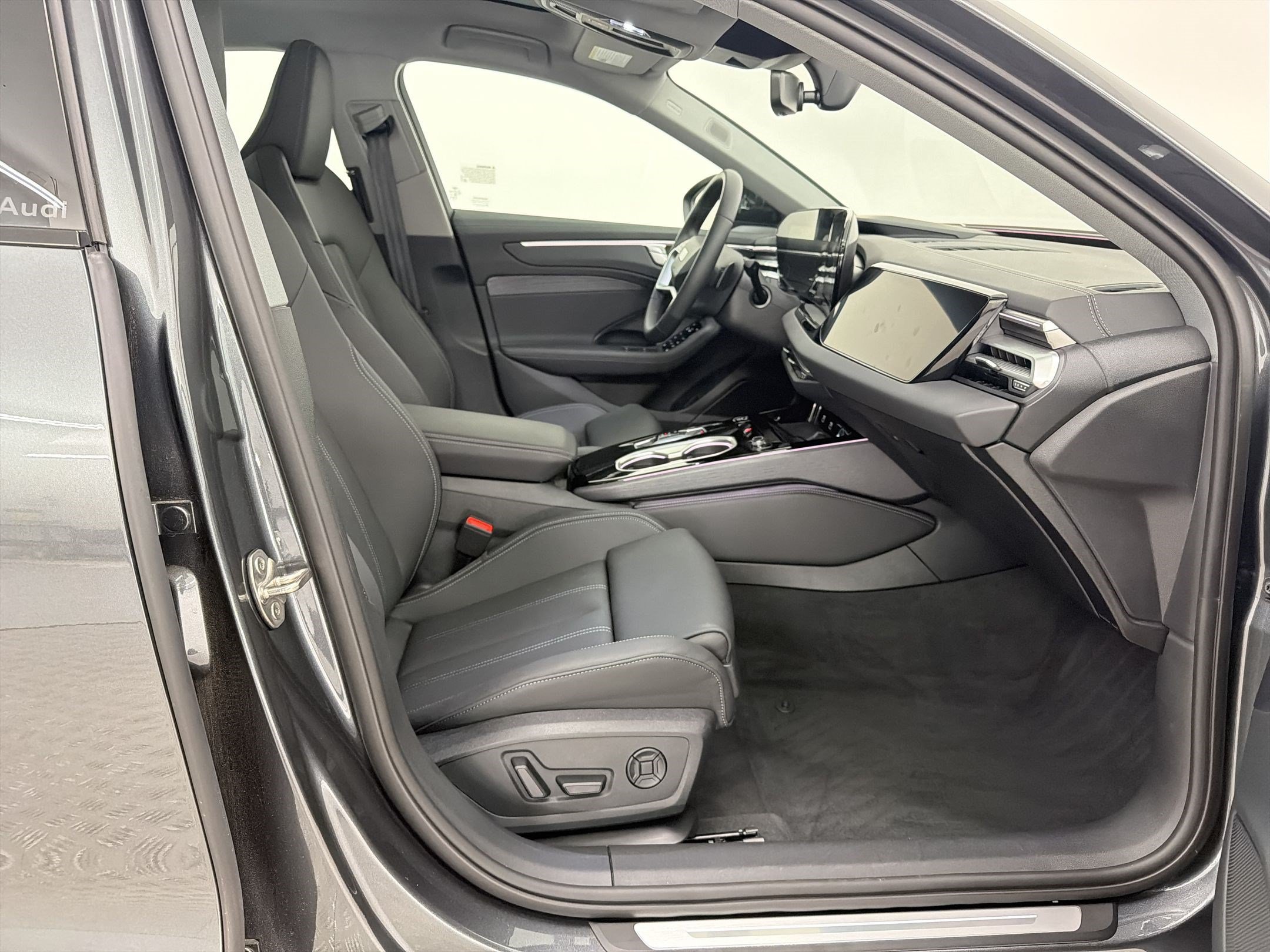 Certified 2026 Audi A6 Prestige AWD/4WD image 22