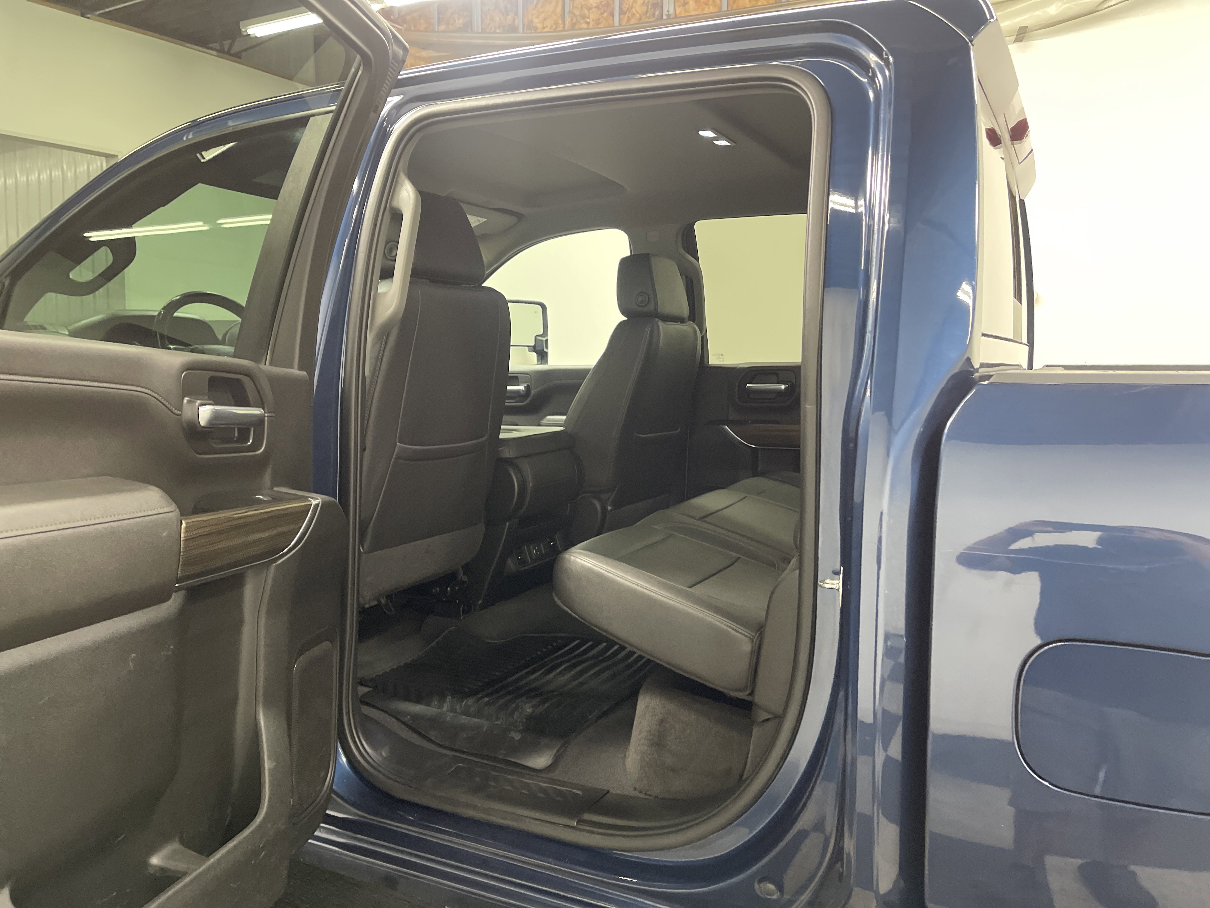 Used 2022 Chevrolet Silverado 2500 LT w/ Z71 Sport Edition AWD/4WD image 13