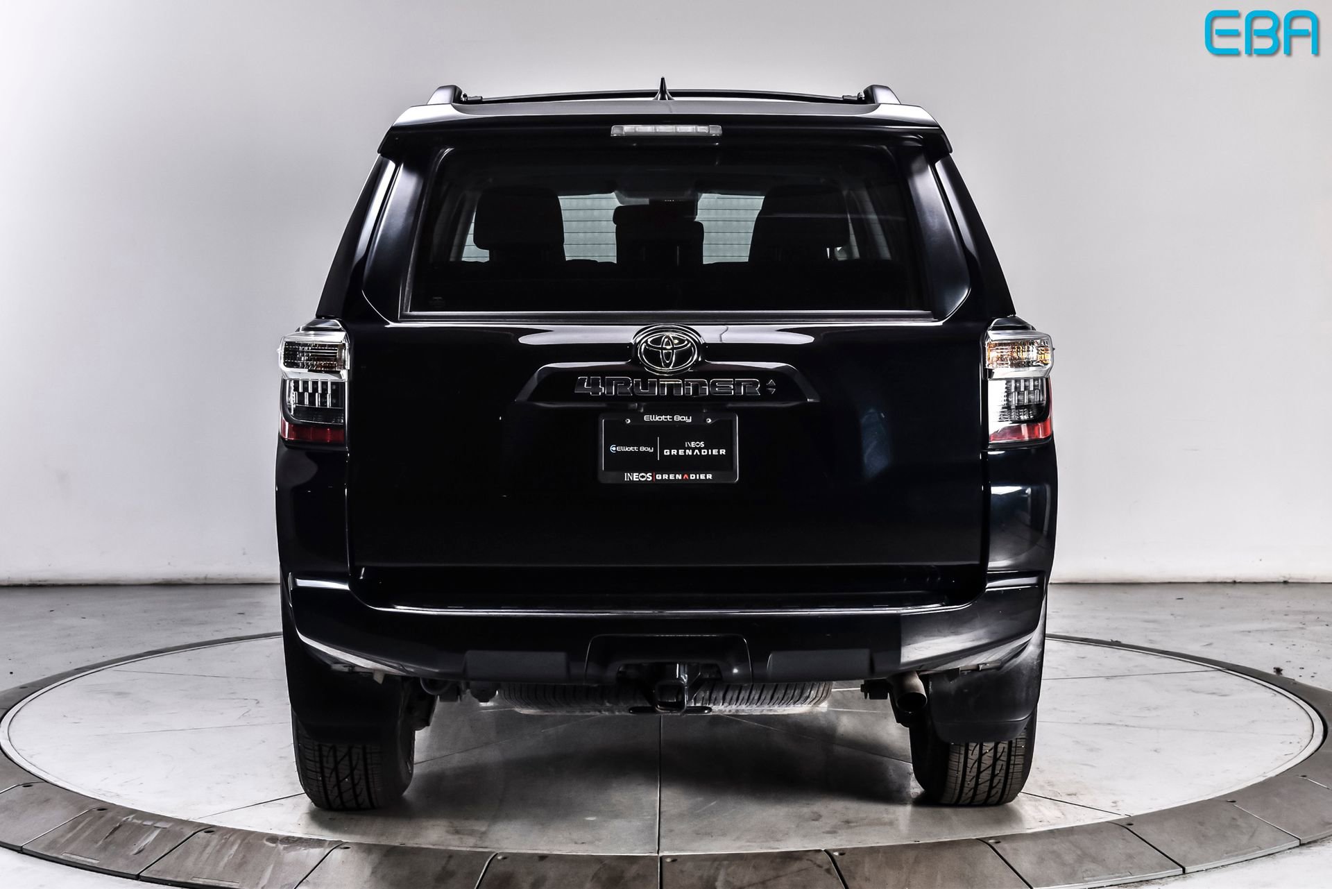 Used 2024 Toyota 4Runner SR5 Premium w/ Moonroof Package AWD/4WD image 5