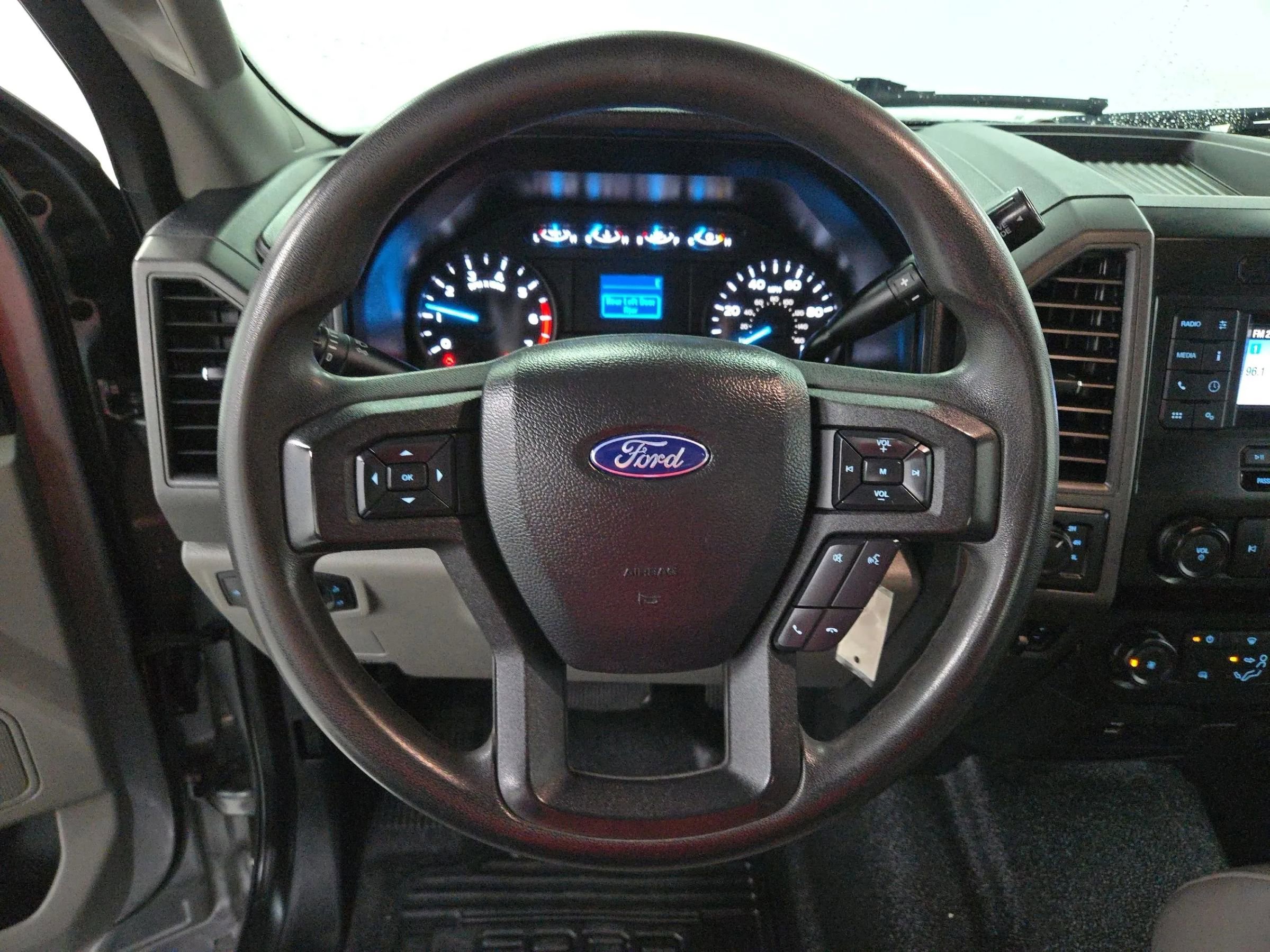 Used 2020 Ford F250 XL w/ Power Equipment Group image 17