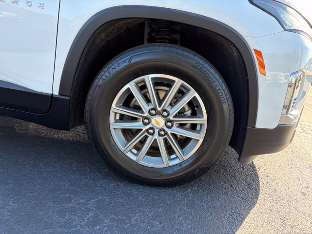 Used 2023 Chevrolet Traverse LT FWD image 8