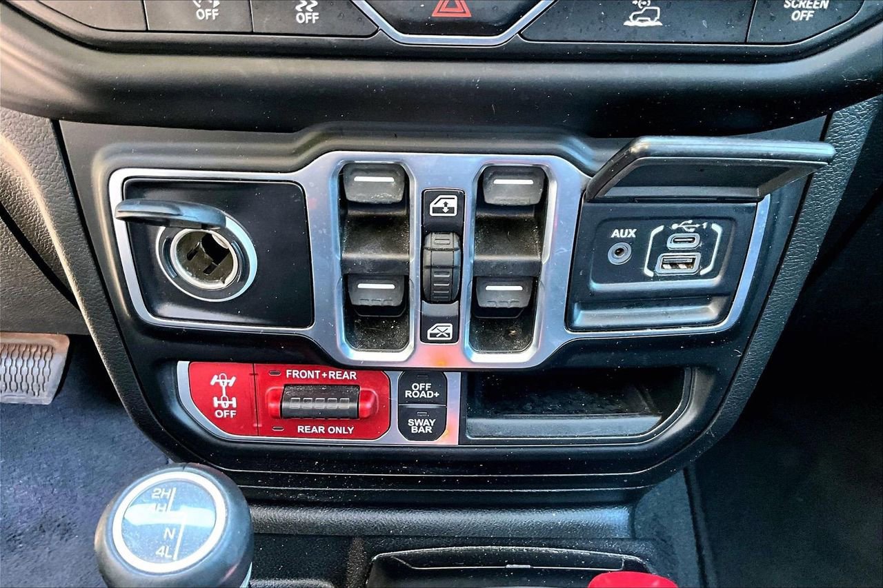 Used 2020 Jeep Gladiator Rubicon AWD/4WD image 17