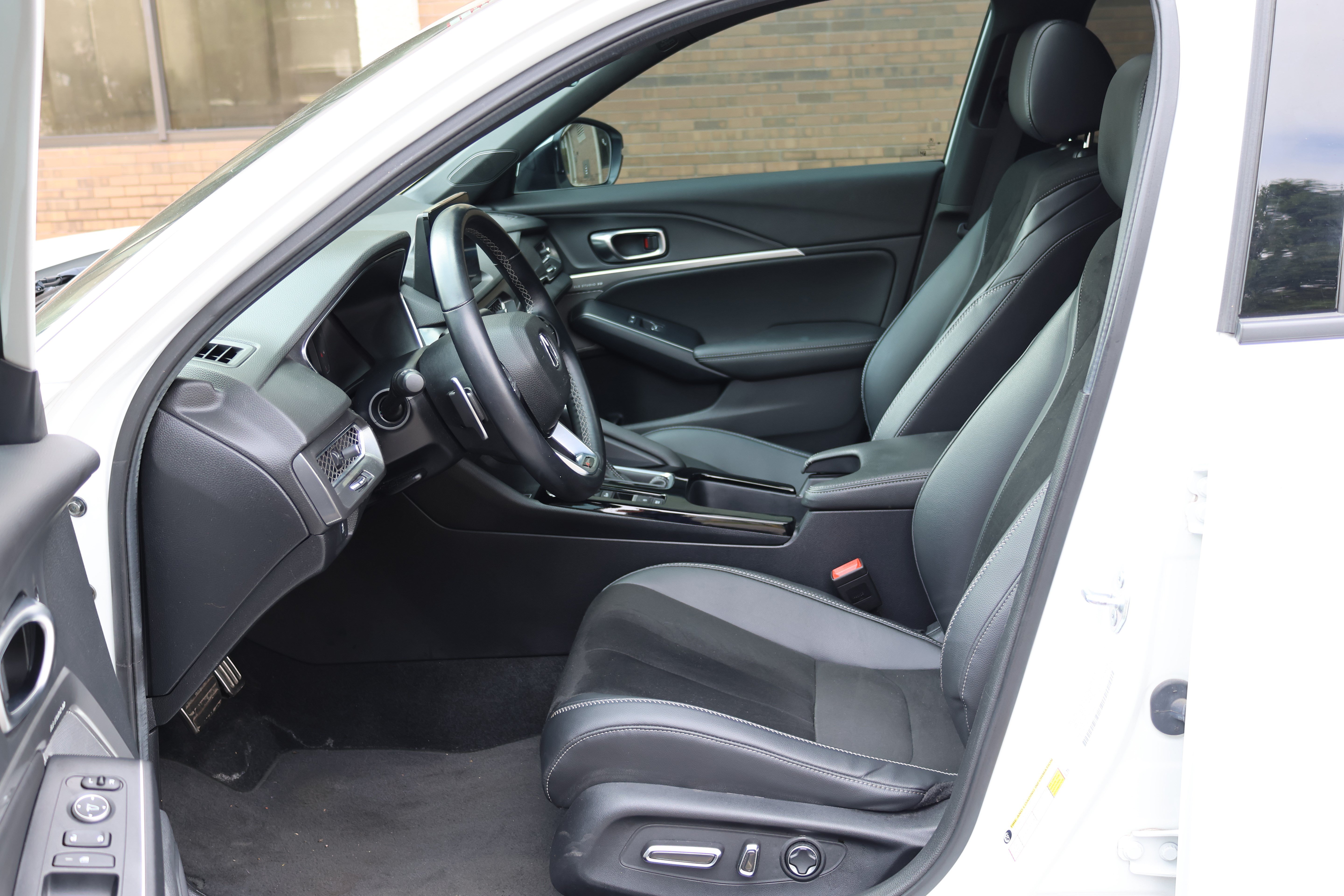 Used 2024 Acura Integra A-Spec w/ Technology Package FWD image 21