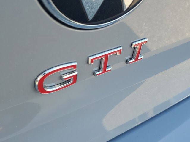 New 2026 Volkswagen GTI SE FWD image 6