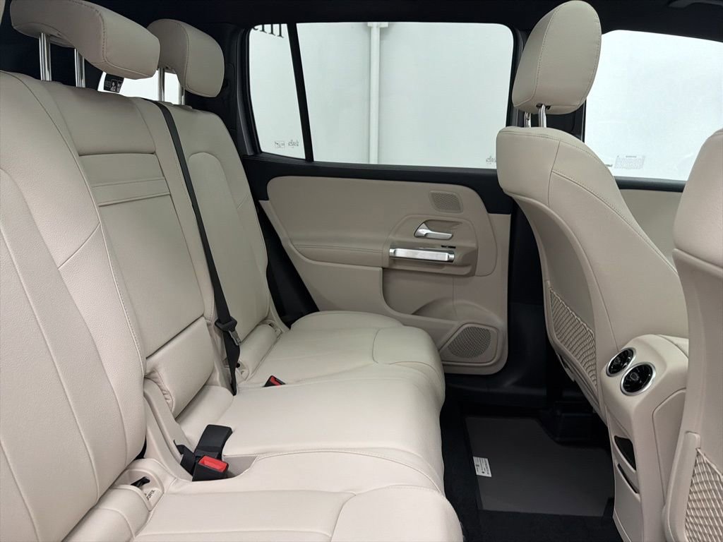 New 2026 Mercedes-Benz GLB 250 image 27
