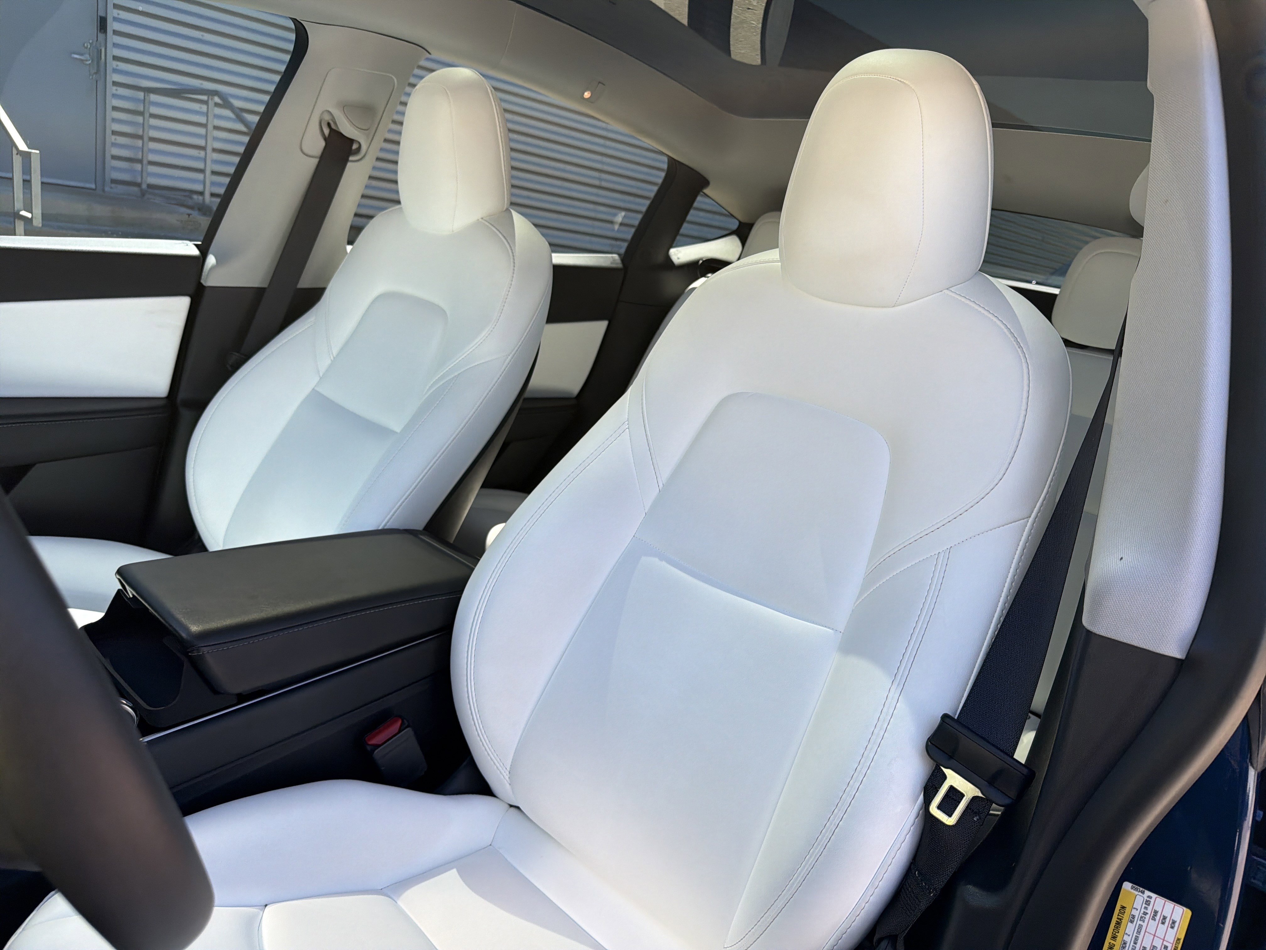 Used 2020 Tesla Model Y Long Range image 21