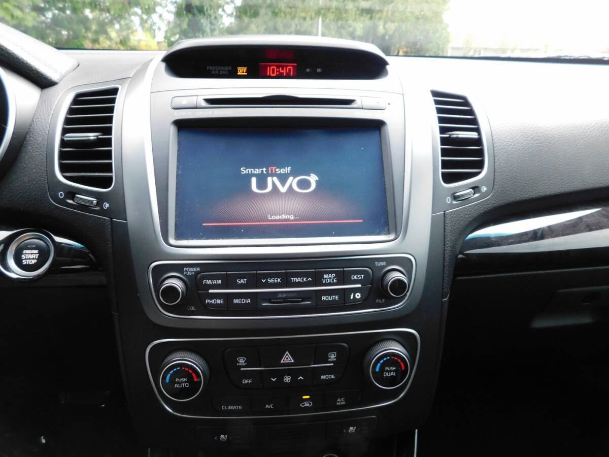 Used 2014 Kia Sorento SX w/ 3rd Row Package image 12