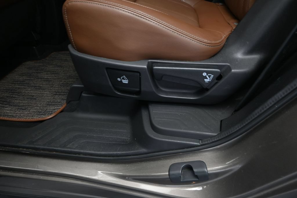 Used 2022 Subaru Ascent Touring w/ Popular Package #2A AWD/4WD image 28