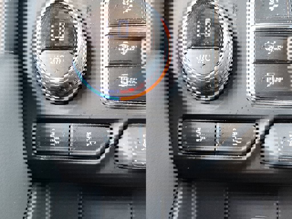 Certified 2022 Chevrolet Tahoe Z71 w/ Luxury Package AWD/4WD image 25