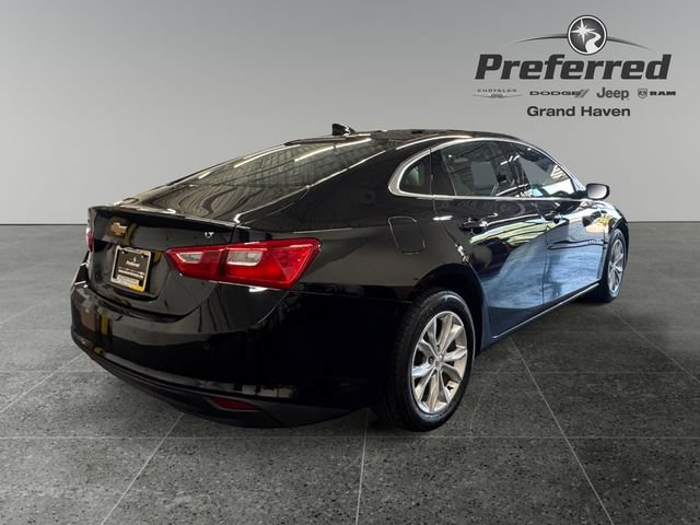 Used 2024 Chevrolet Malibu LT FWD image 17