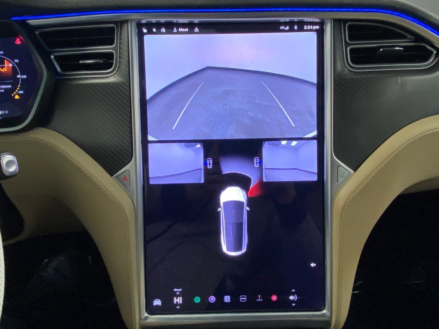 Used 2017 Tesla Model X 90D image 30