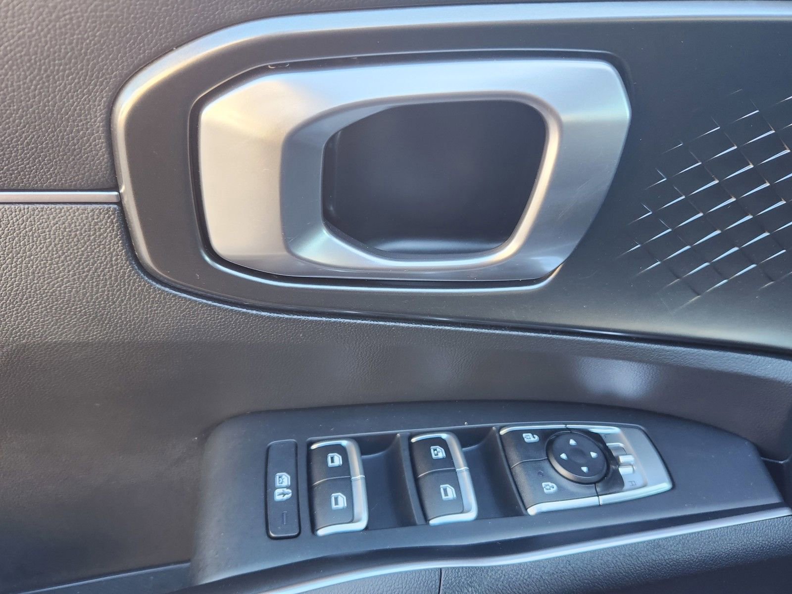 Used 2023 Kia Sorento EX image 33