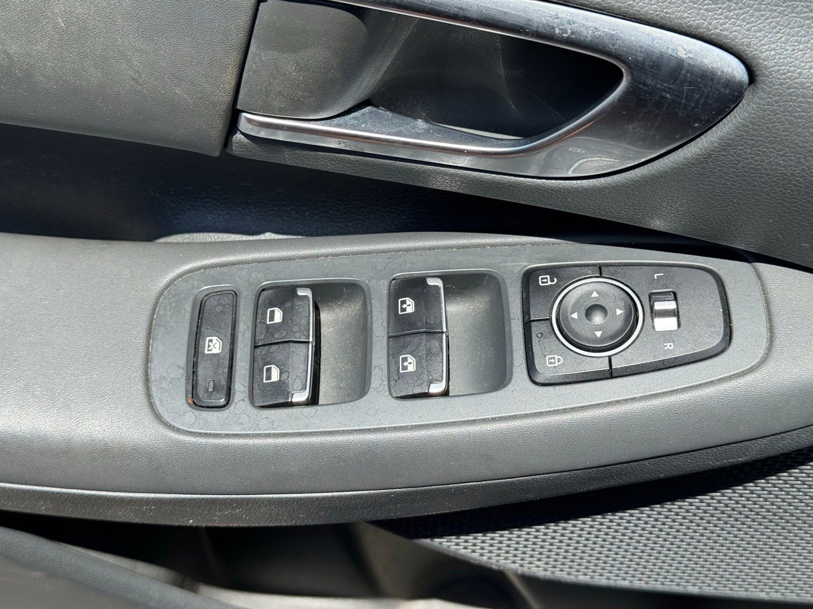 Used 2020 Hyundai Sonata SEL w/ Convenience Package FWD image 12
