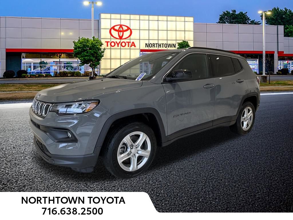 Used 2024 Jeep Compass Latitude video 1