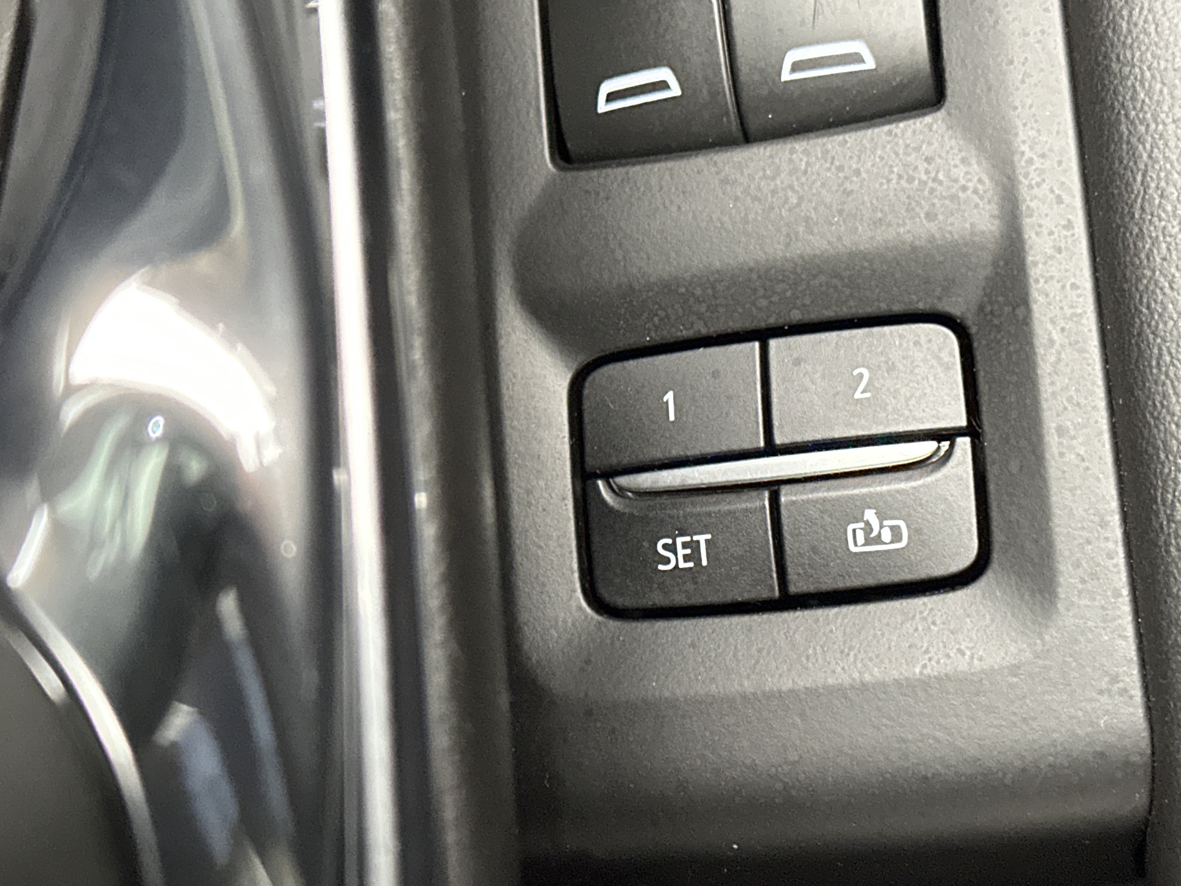 Used 2024 Chevrolet Suburban Premier image 43