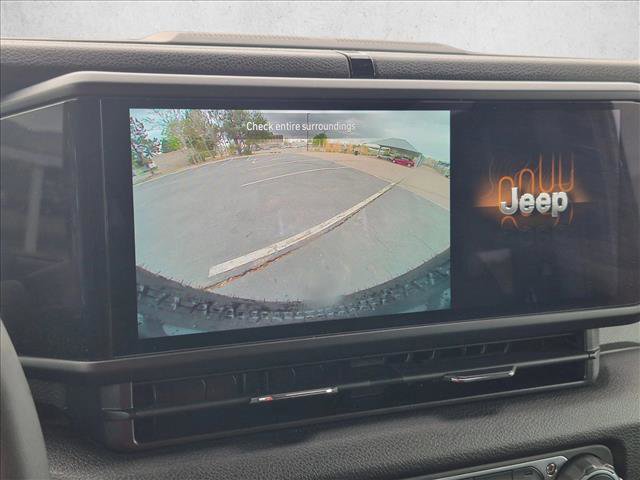 Used 2024 Jeep Wrangler Unlimited Sport AWD/4WD image 13