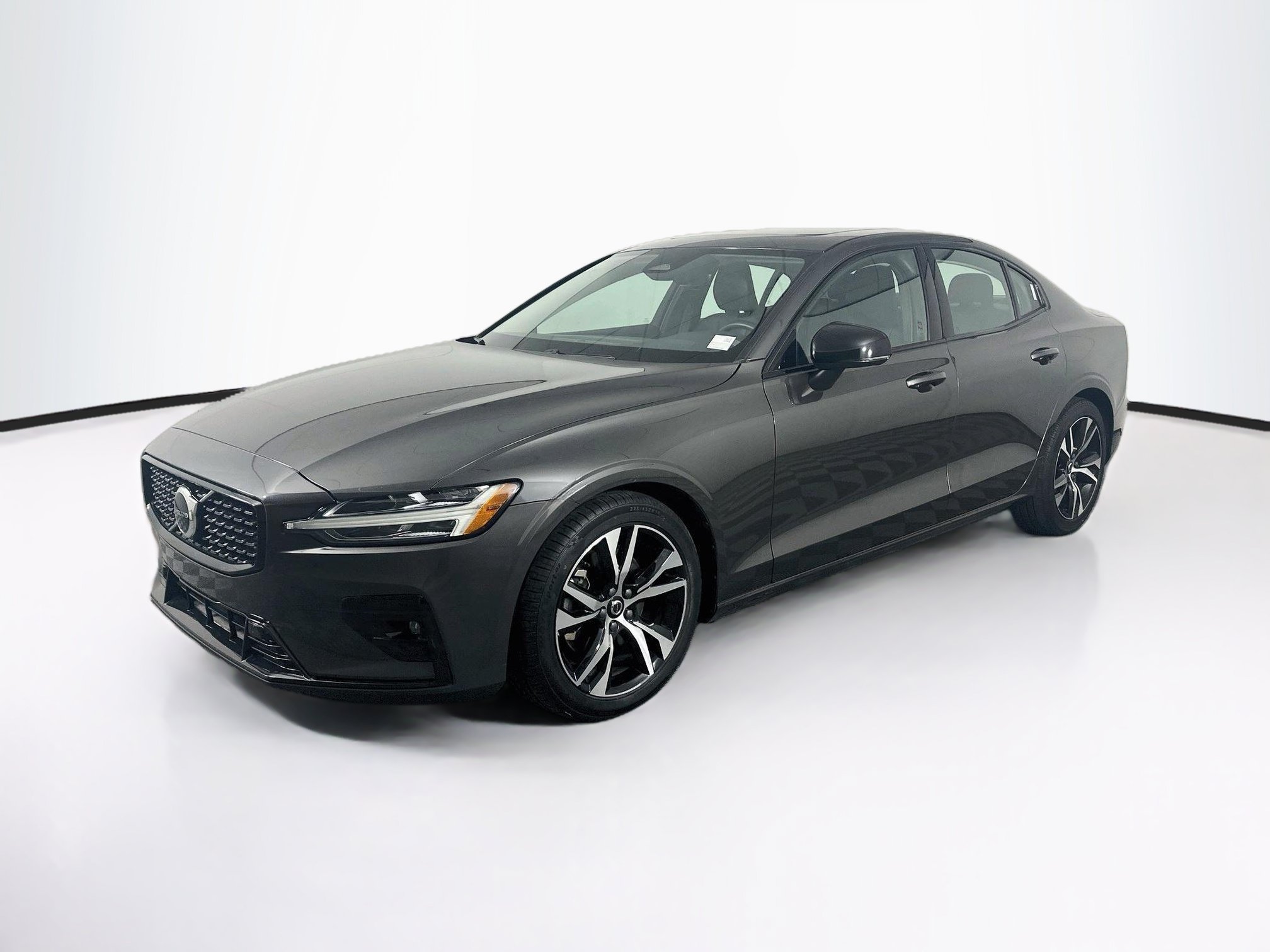 Used 2024 Volvo S60 B5 Core FWD image 3