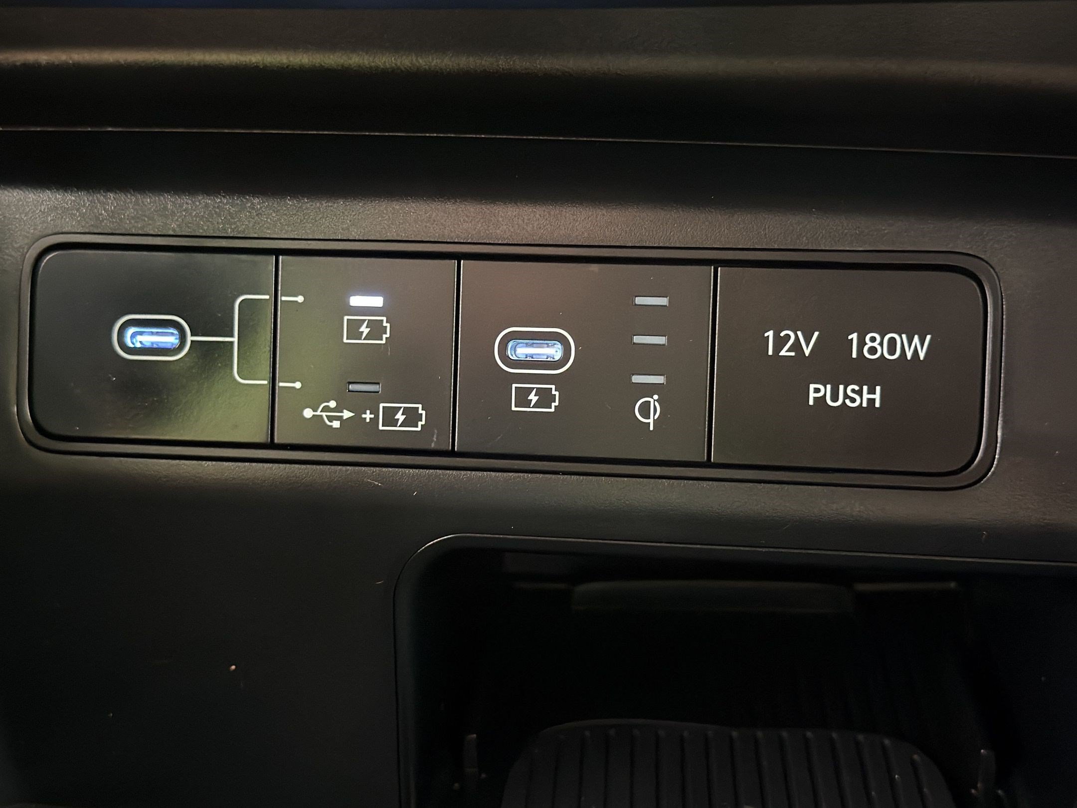 Used 2025 Hyundai Tucson SEL FWD image 34