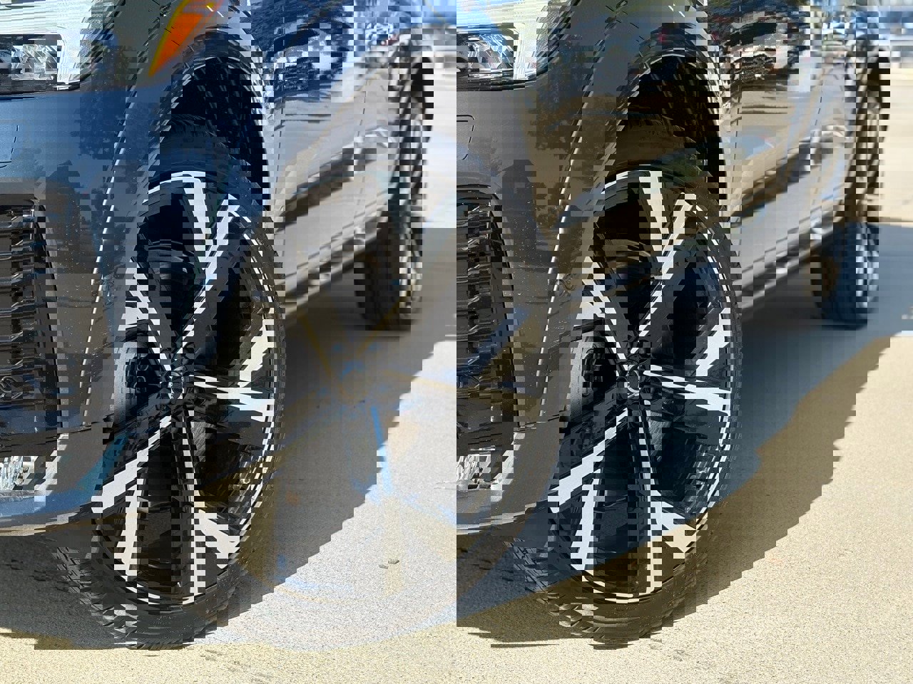 New 2026 Volvo XC60 B5 Ultra w/ Protection Package Premier image 10