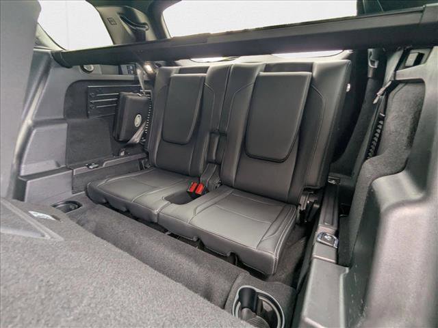 Used 2024 Land Rover Discovery Sport Dynamic SE image 21