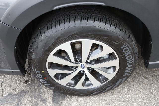 Certified 2025 Subaru Outback Premium w/ Popular Package #1A image 12