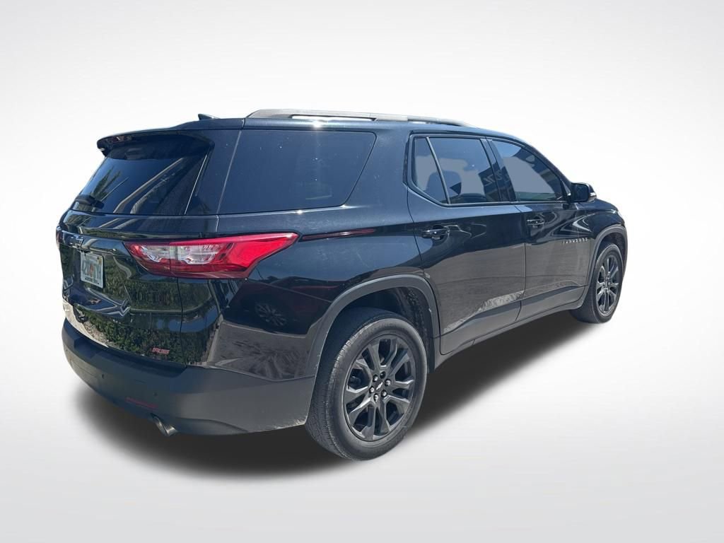 Used 2021 Chevrolet Traverse RS FWD image 3