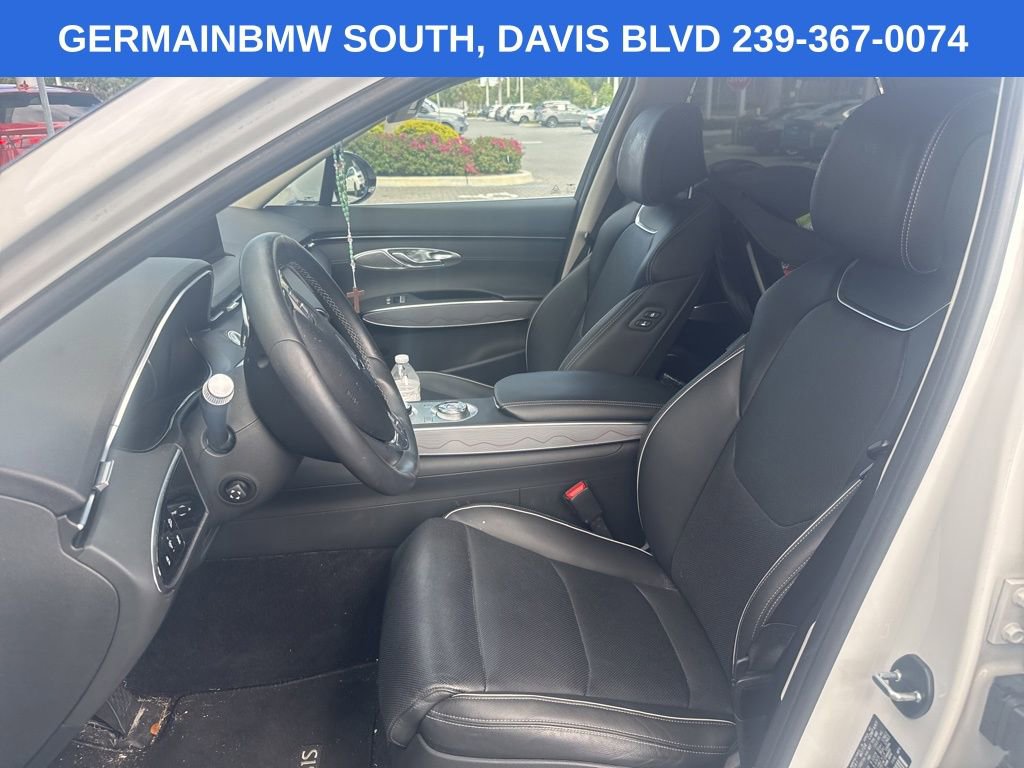 Used 2023 Genesis GV70 2.5T w/ Advanced Package image 10