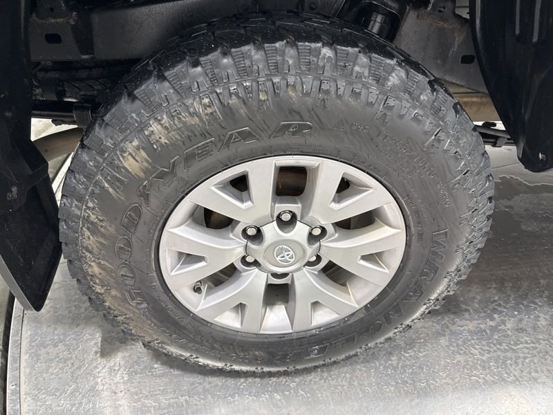 Used 2019 Toyota Tacoma SR5 image 9