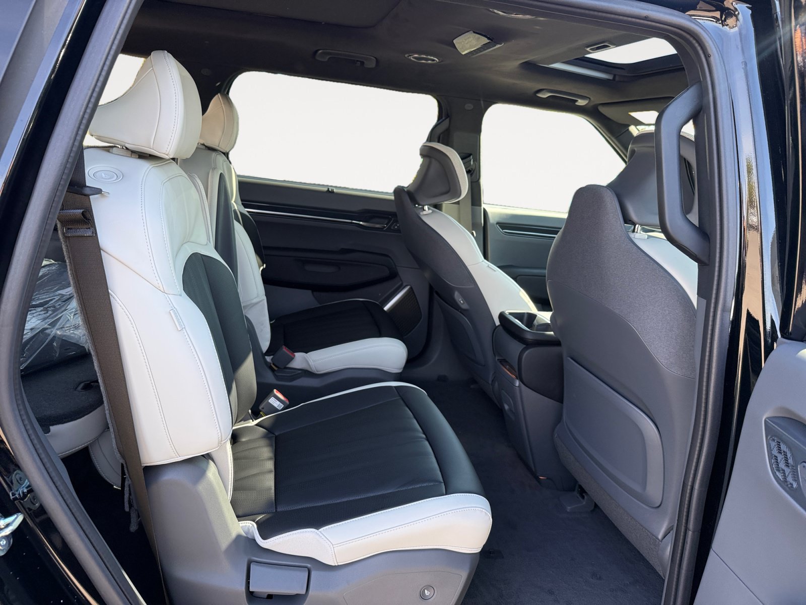 New 2026 Kia EV9 GT-Line AWD/4WD image 18
