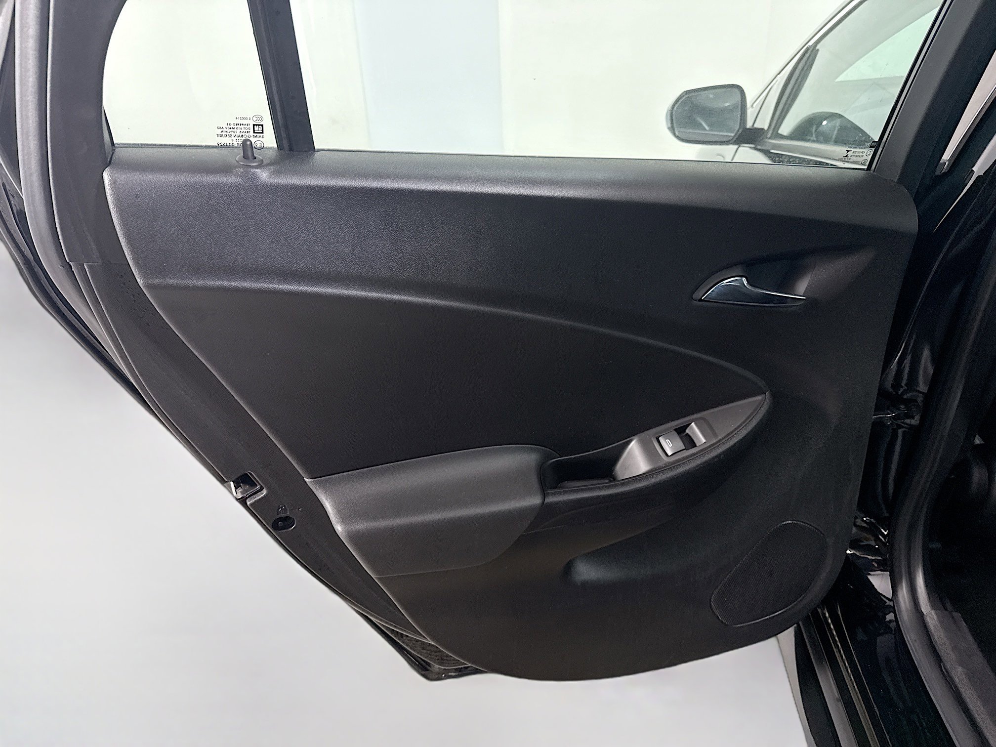 Used 2018 Chevrolet Volt LT w/ LT Driver Confidence Package image 26