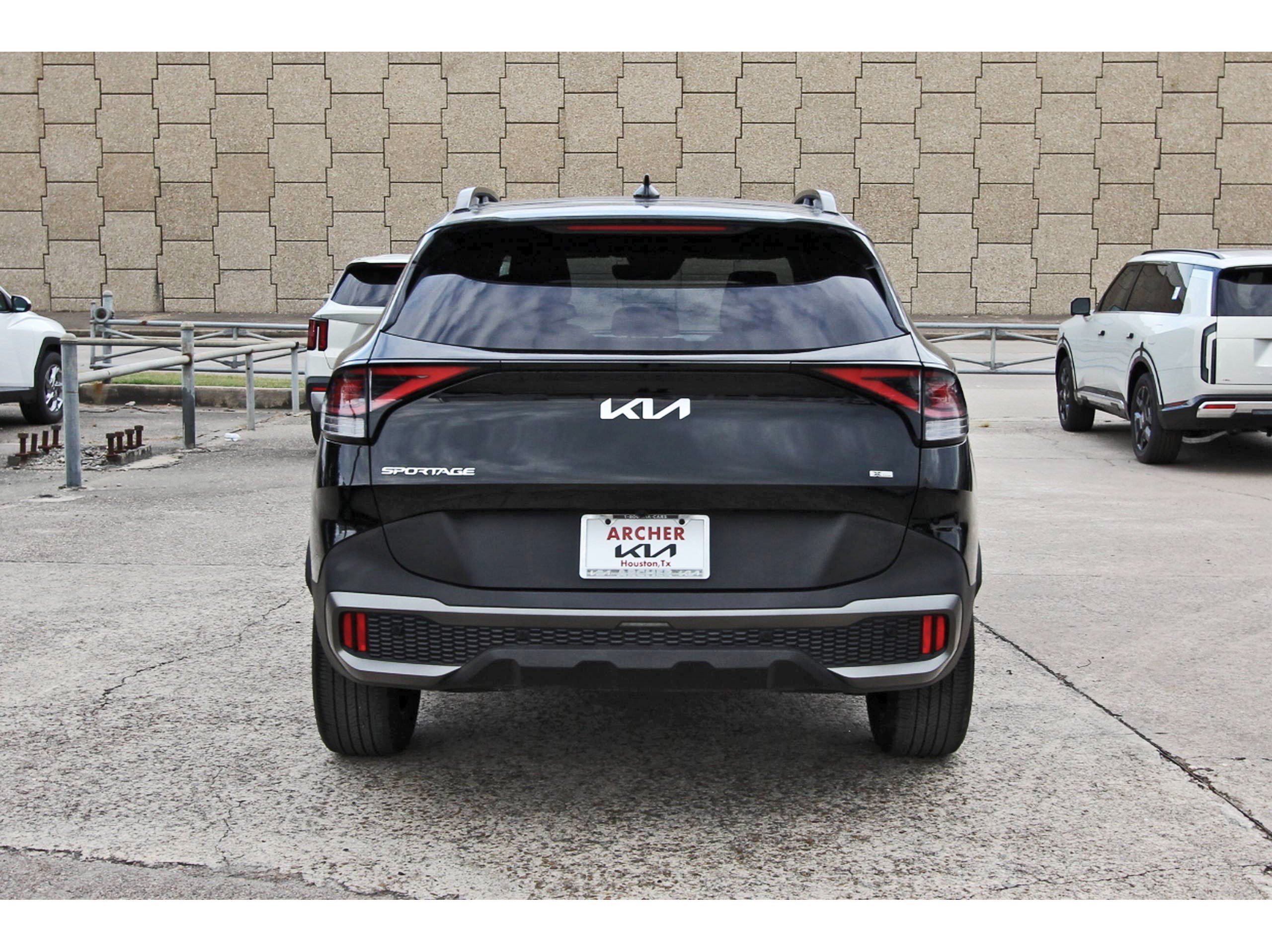 Certified 2024 Kia Sportage X-Line w/ X-Line Premium Package AWD/4WD image 6