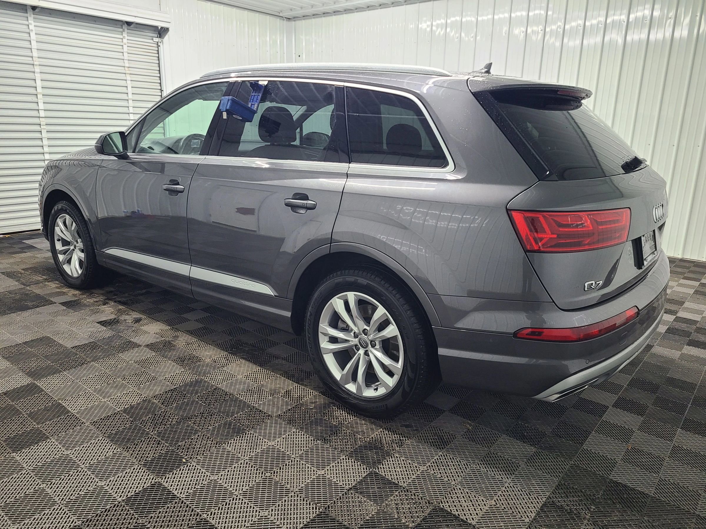 Used 2019 Audi Q7 2.0T Premium w/ Convenience Package image 9