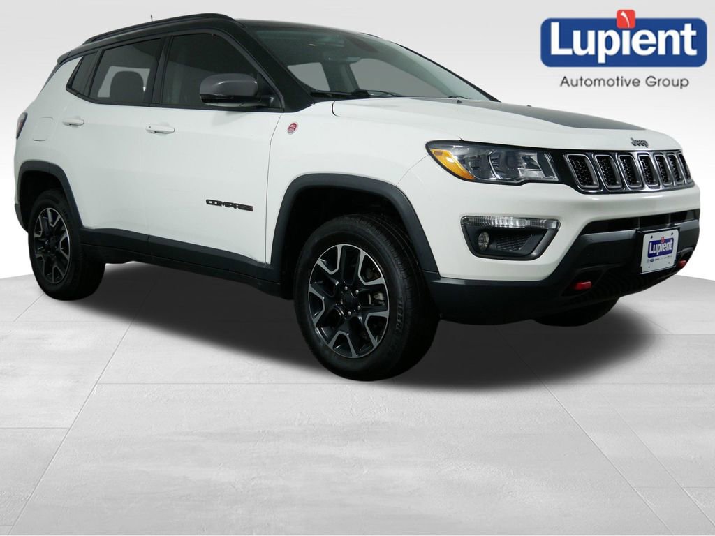 Used 2019 Jeep Compass Trailhawk w/ Leather Interior Group AWD/4WD image 1
