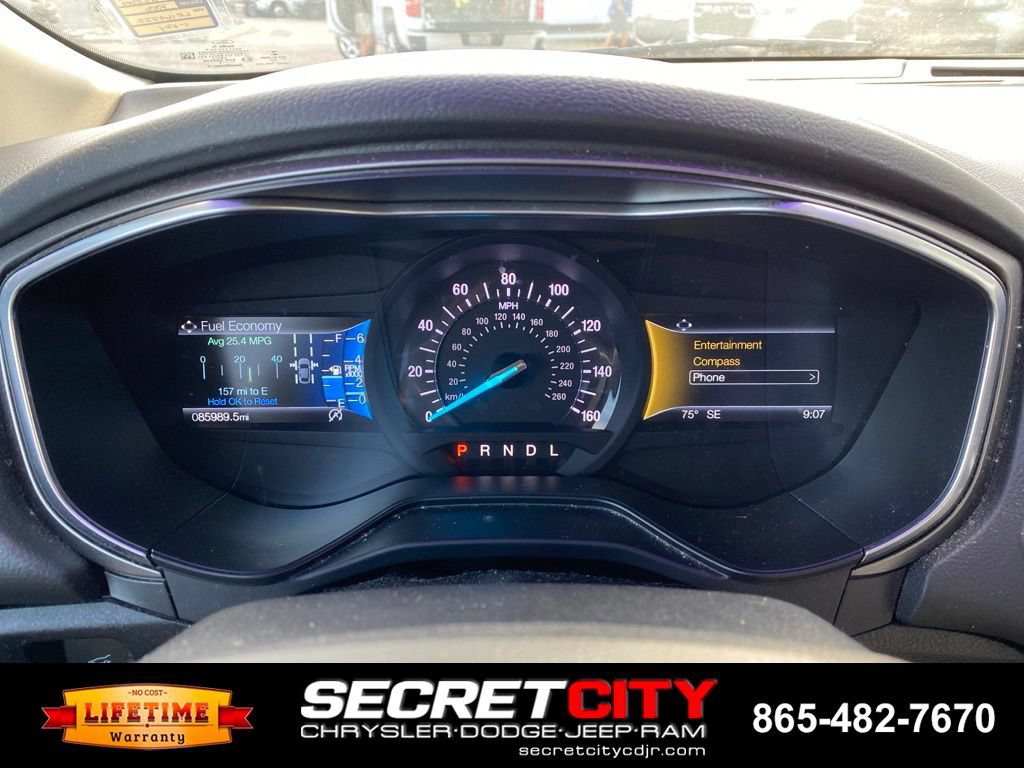 Used 2020 Ford Fusion SE w/ Equipment Group 151A FWD image 18