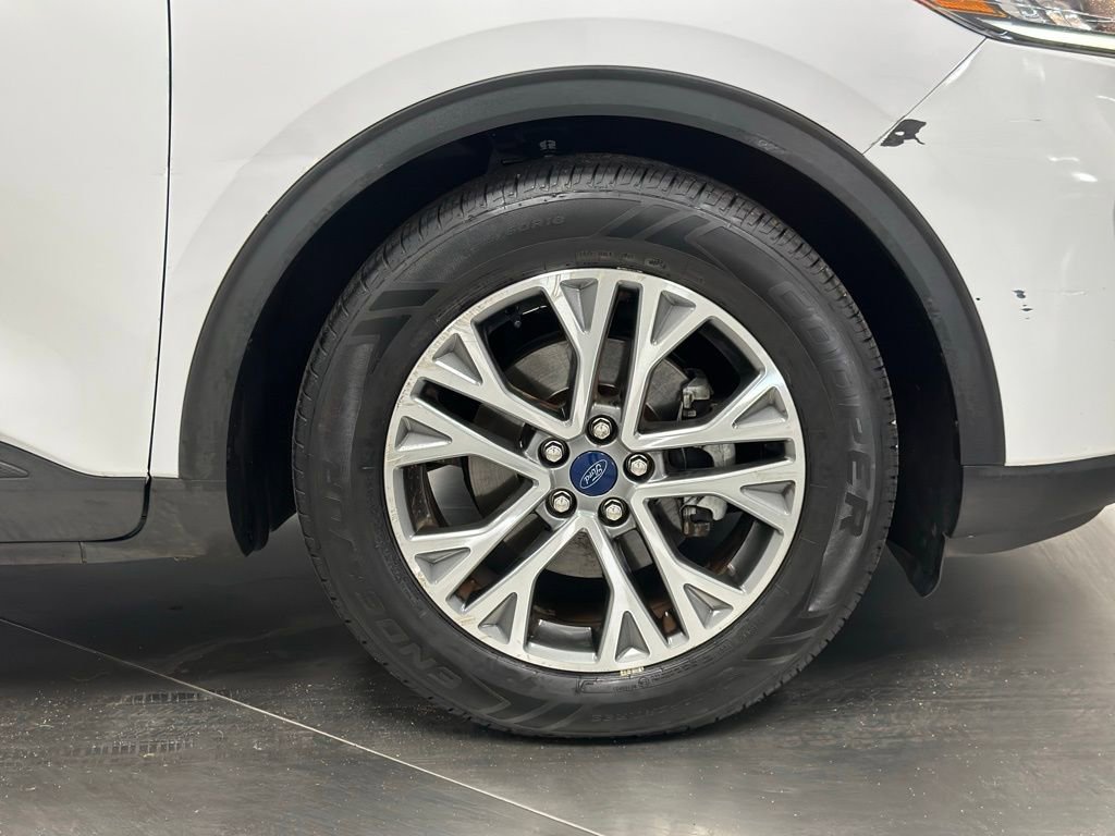 Certified 2022 Ford Escape SEL FWD image 22
