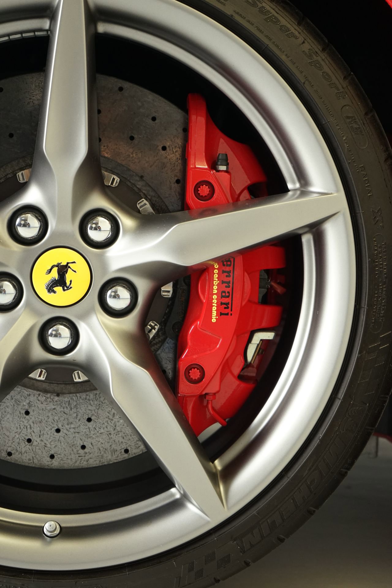 Used 2019 Ferrari 488 GTB image 29