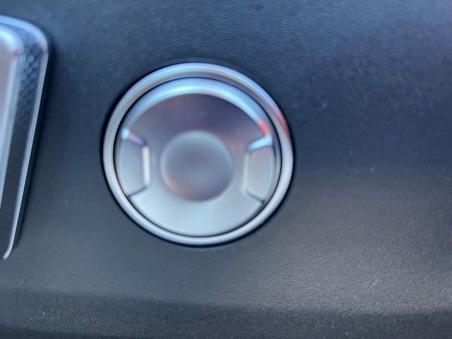 Used 2026 Lincoln Nautilus Premier image 16