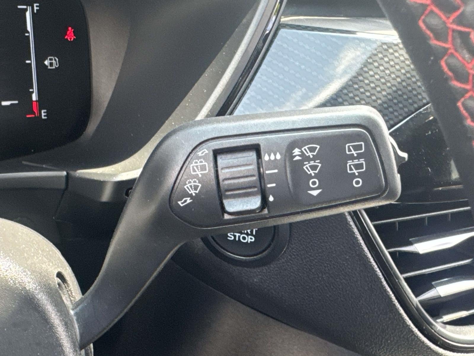 Used 2025 Ford Escape ST-Line Select AWD/4WD image 23