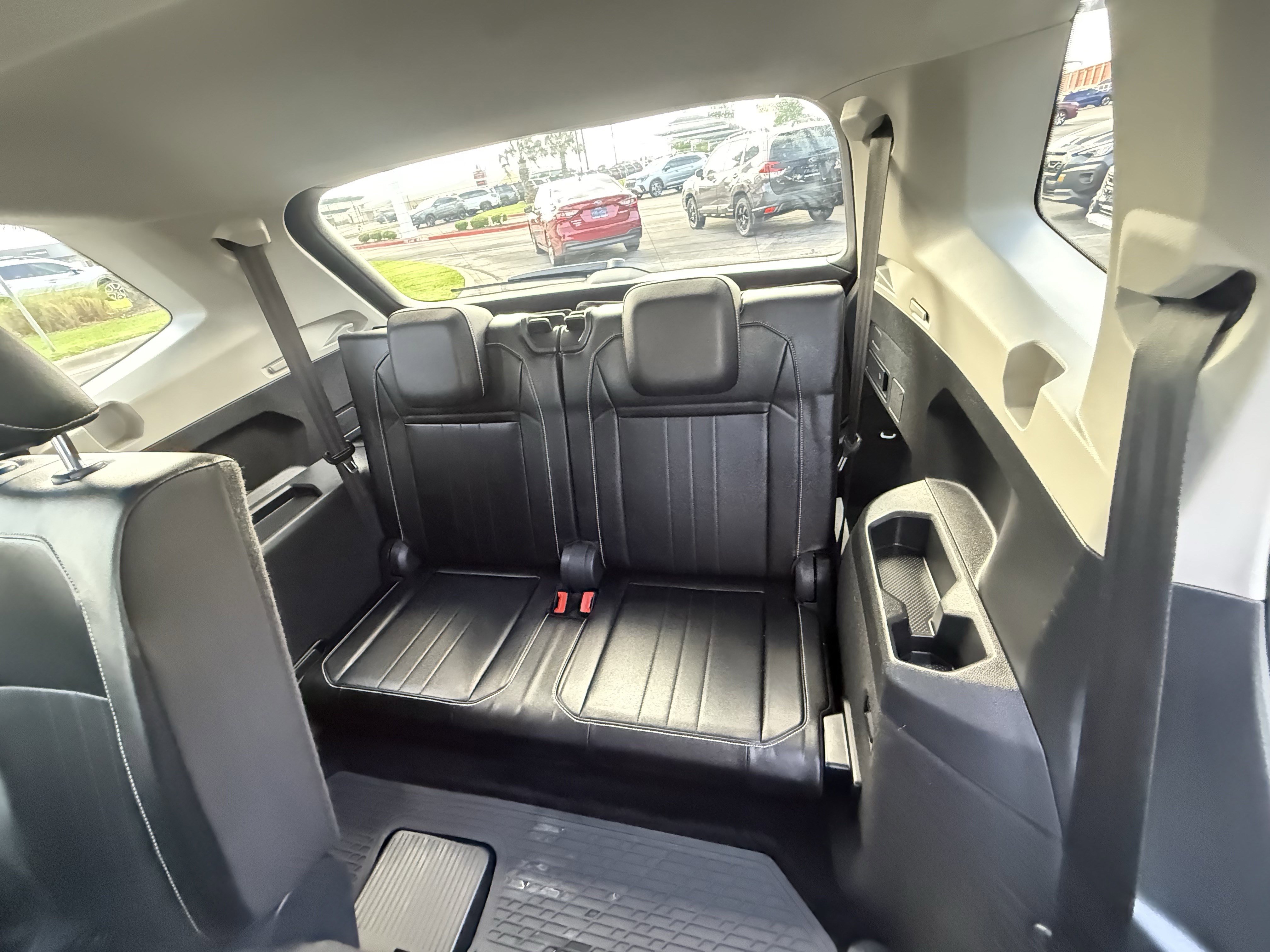 Used 2022 Volkswagen Tiguan SE FWD image 14