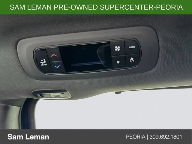 Used 2025 Chrysler Pacifica Limited FWD image 25