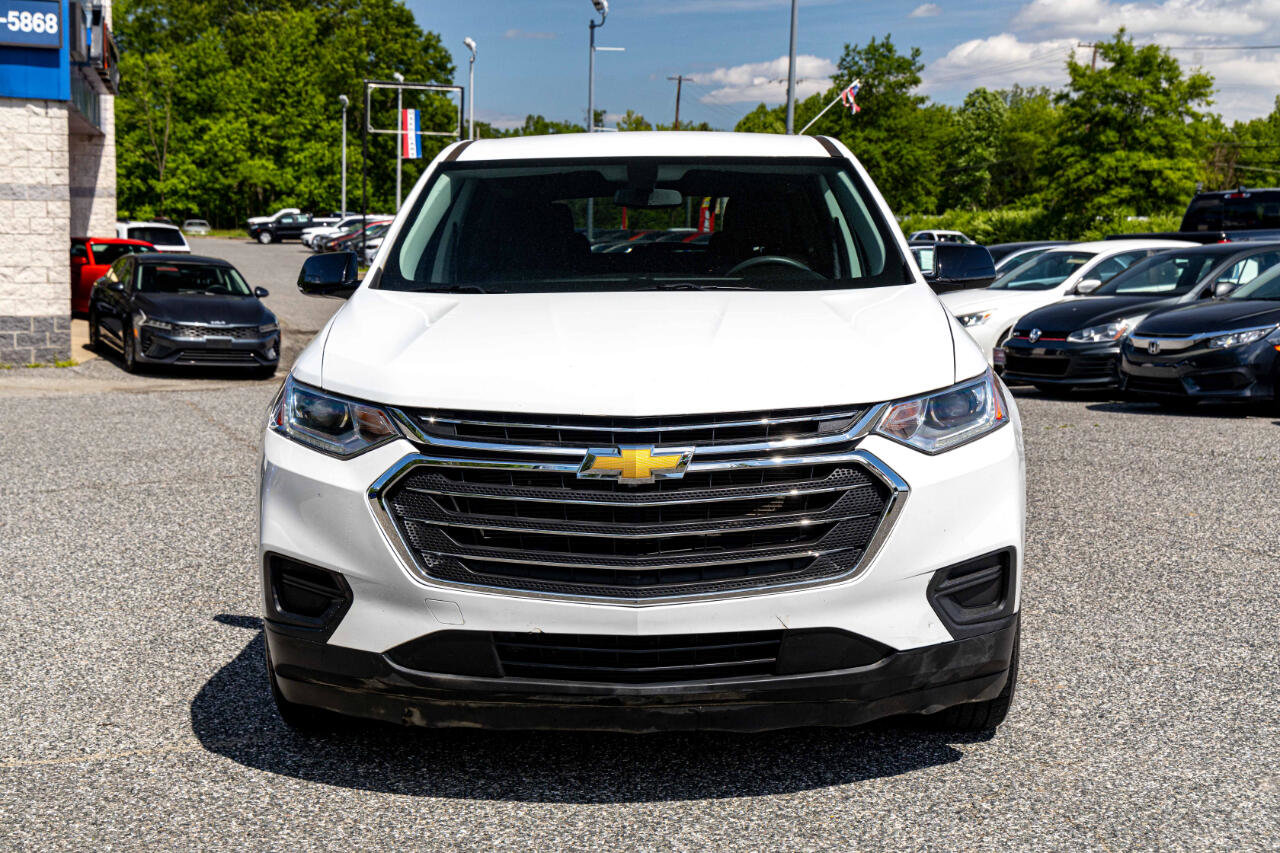 Used 2020 Chevrolet Traverse LS image 2